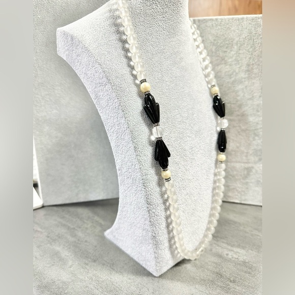 Vintage Art Deco Style Clear Lucite Black Bead Faux Peal Necklace Opera Length - Picture 2 of 4